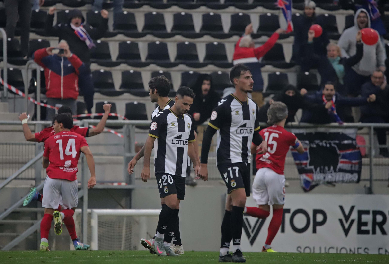Las mejores fotos del Balona - Dos Hermanas de Tercera Federación