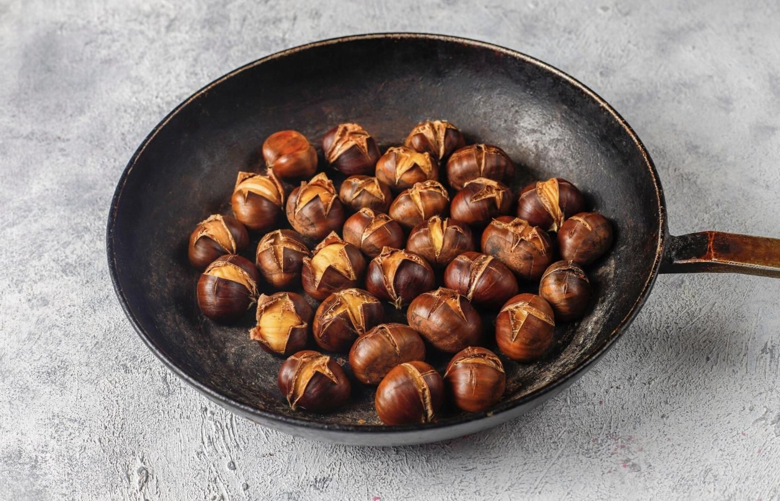 Así se asan batatas y castañas en la freidora de aire