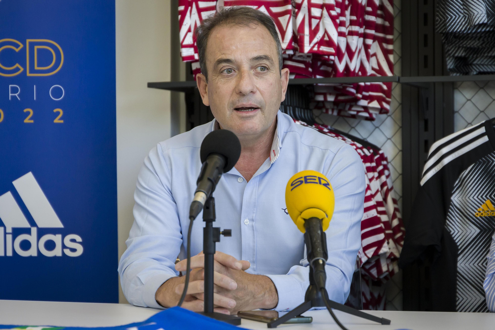 Presentación de Miguel Ángel como nuevo director deportivo del Xerez CD