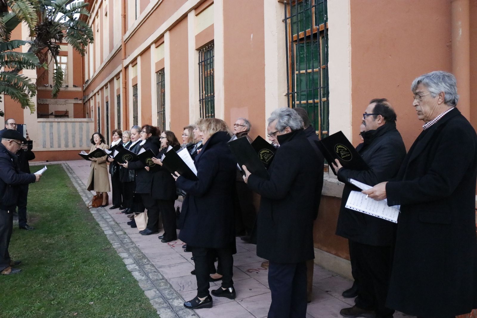 Descubrimiento del busto del Maestro Jaén