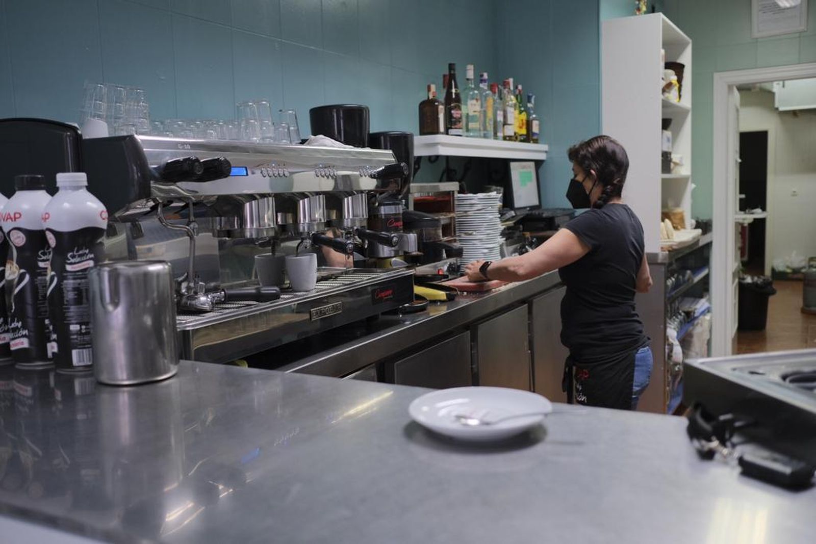 Las fotos de la tímida apertura de bares en Ronda