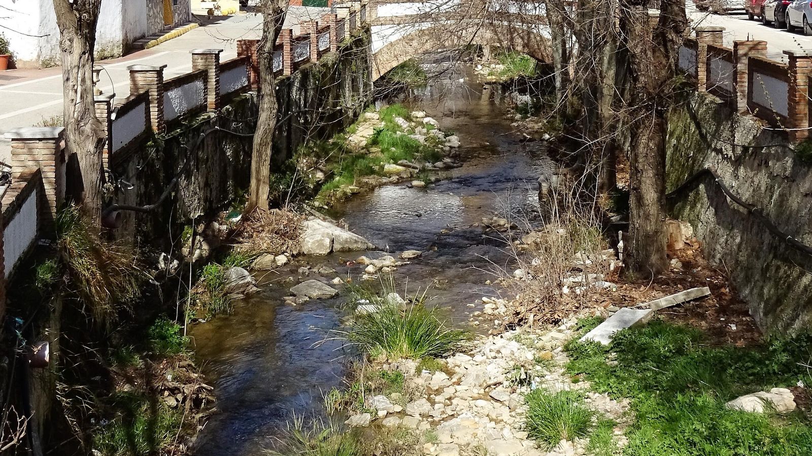 El río de Tarifa presentaría a su paso por la ciudad una estampa similar a esta actual del arroyo de Alfarnate (Málaga).