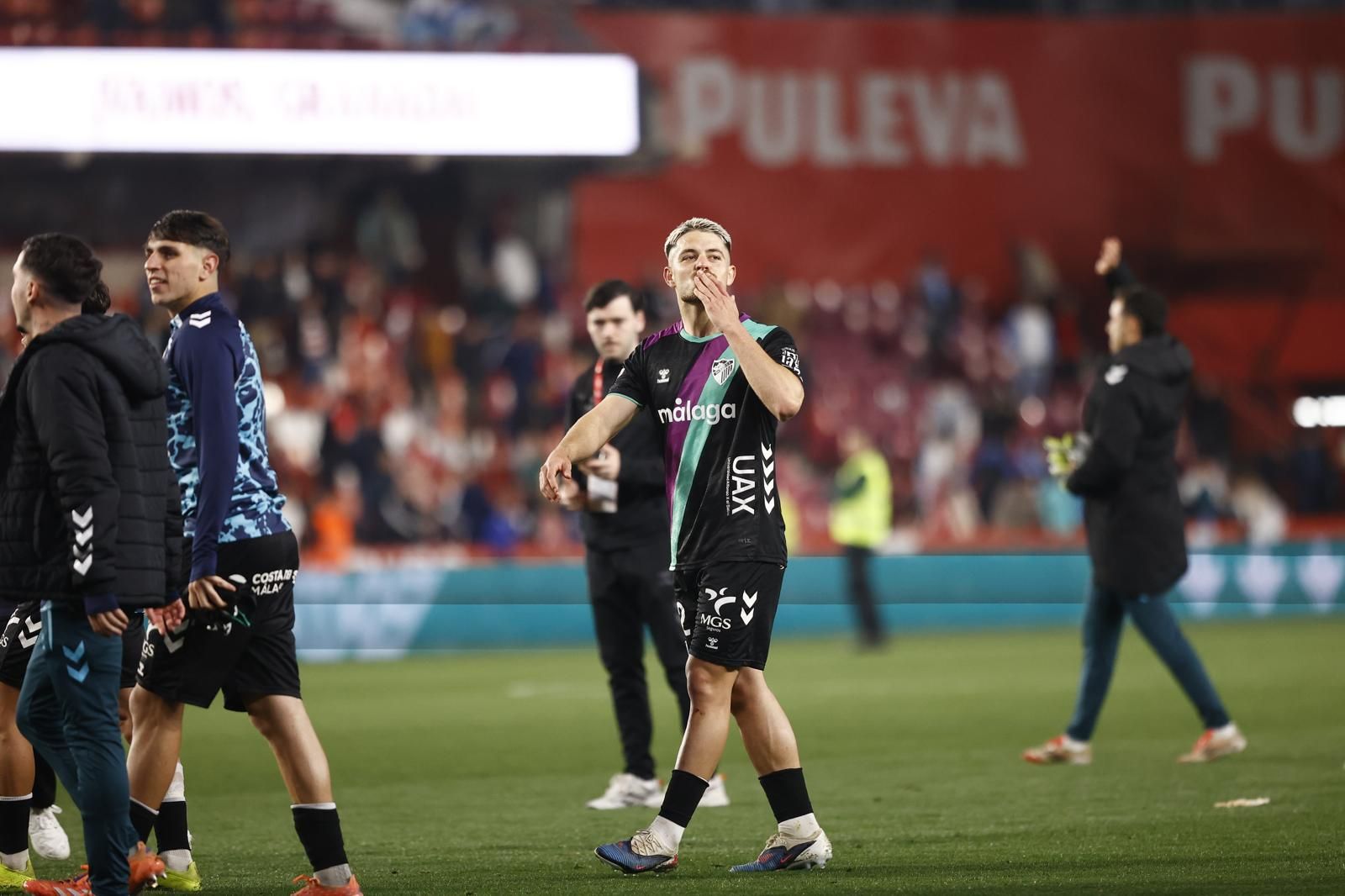 El Granada-Málaga CF, en fotos