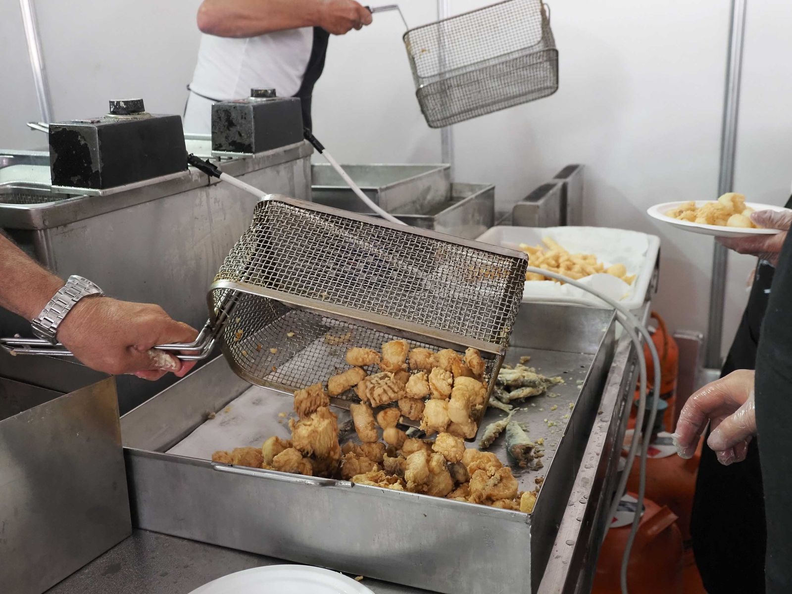 El espectacular ambiente de la Feria de la Gamba de Punta Umbría, en imágenes