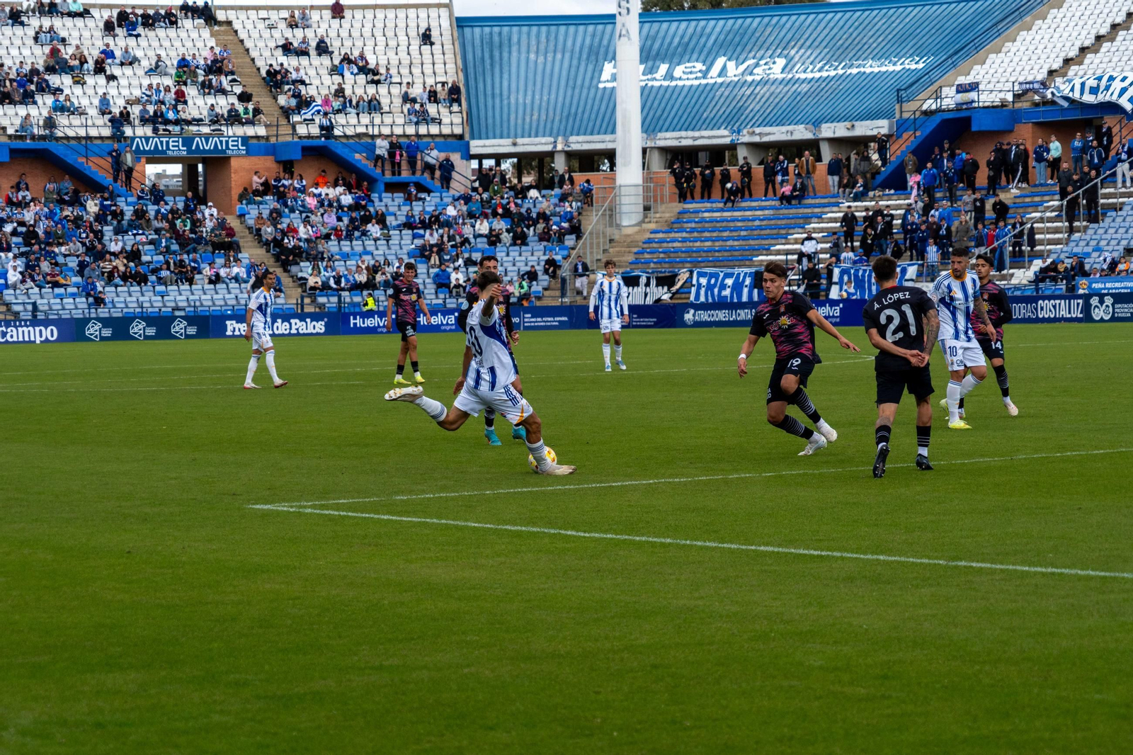 Las mejores imágenes del partido Recreativo de Huelva-Águilas