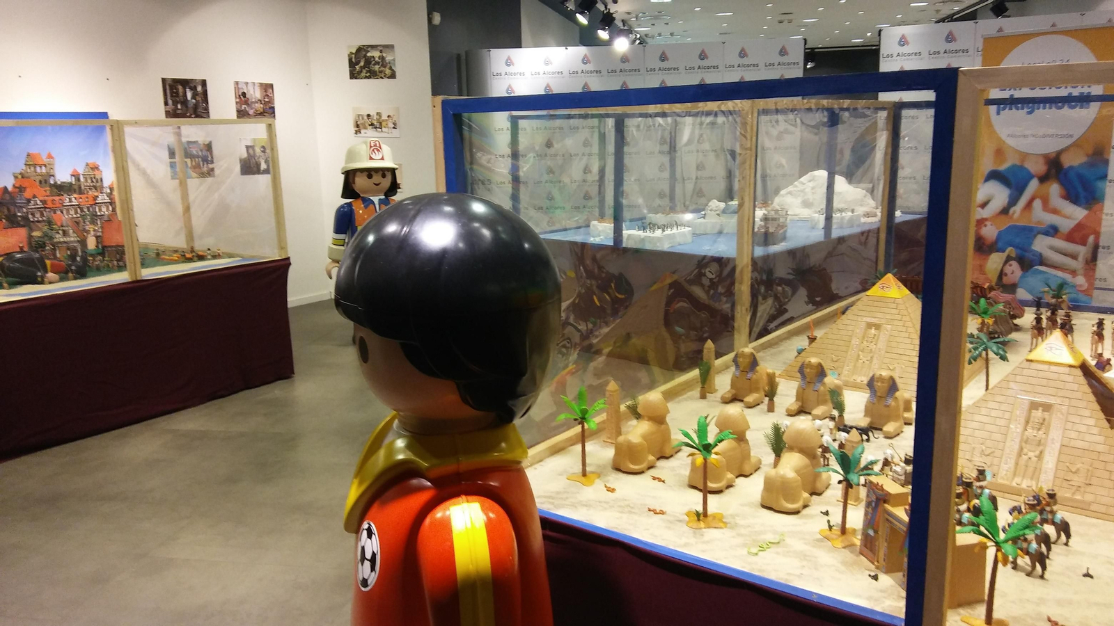 Dioramas de la exposición en una edición pasada.