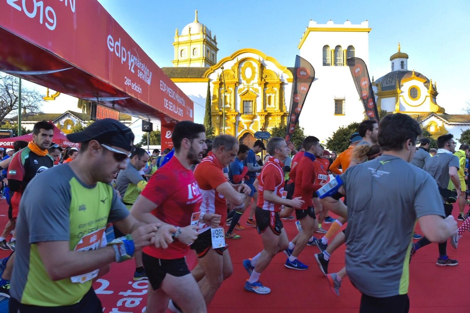 Las mejores imágenes de la Media Maratón de Sevilla 2019