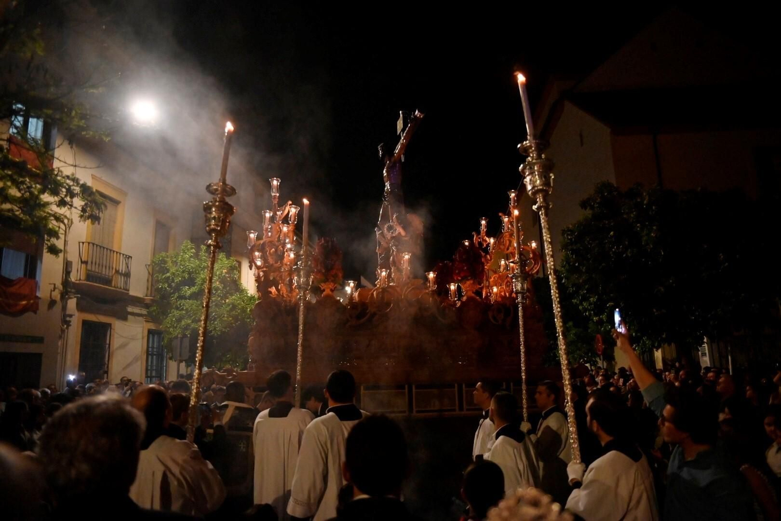 El vía crucis del Cristo de la Providencia, en imágenes