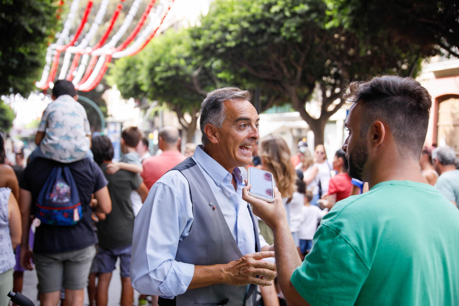 Las mejores imágenes del espectáculo 'Magia en la Calle' en el Paseo de Almería