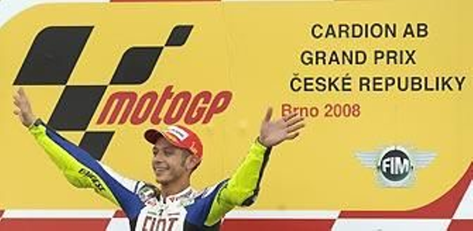 Rossi se acerca al título tras la caída de Stoner en Brno Rossi se acerca al título tras la caída de Stoner en Brno