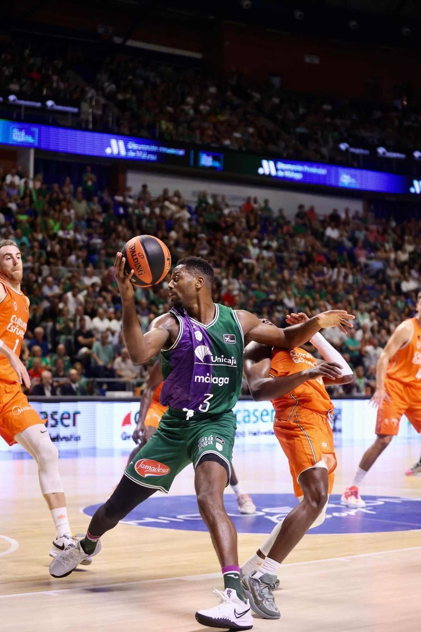 Las fotos del Unicaja-Valencia Básket