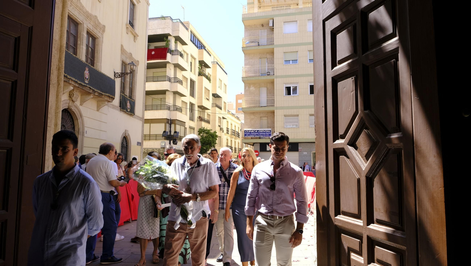 La ofrenda floral a la Virgen del Mar en la Feria de Almería 2025, en imágenes