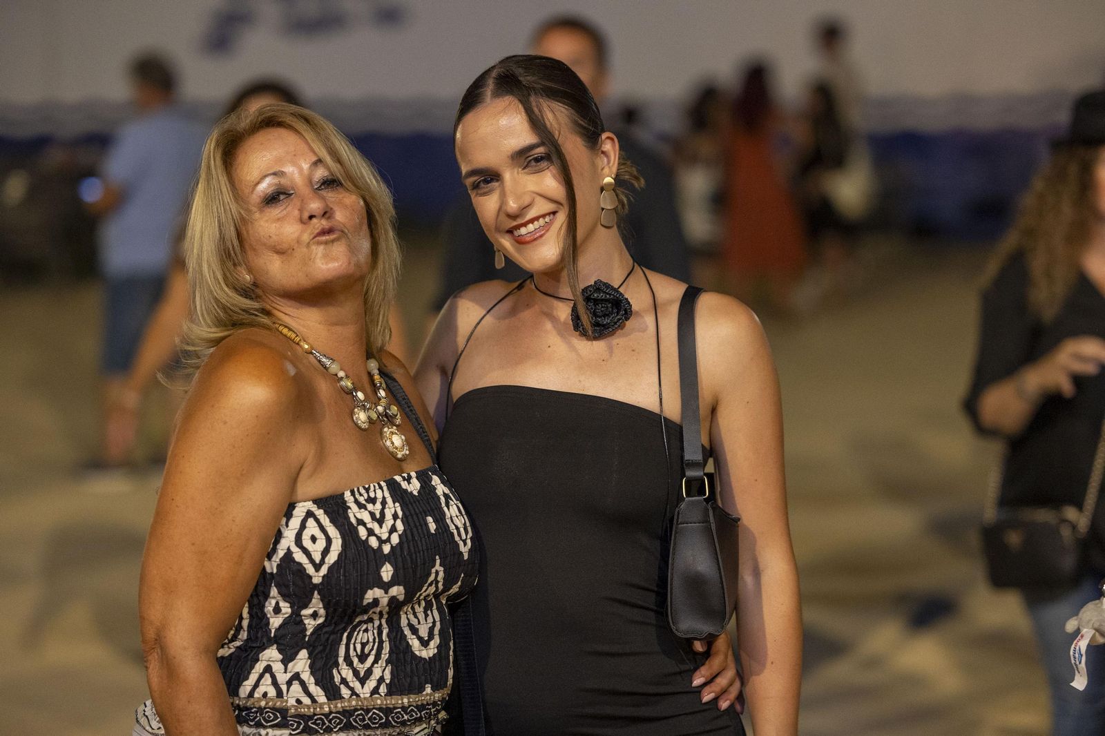 Búscate en el concierto de El Barrio en Concert Music en Chiclana