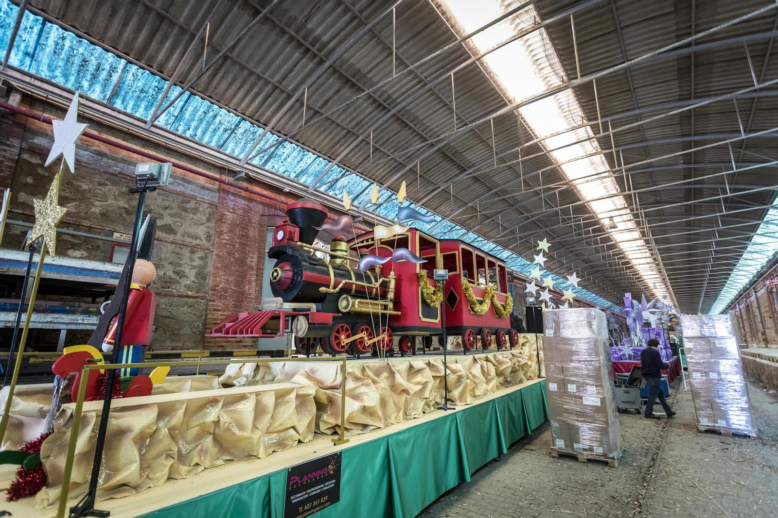 Preparativos de las carrozas de la Cabalgata de Reyes Magos 2019