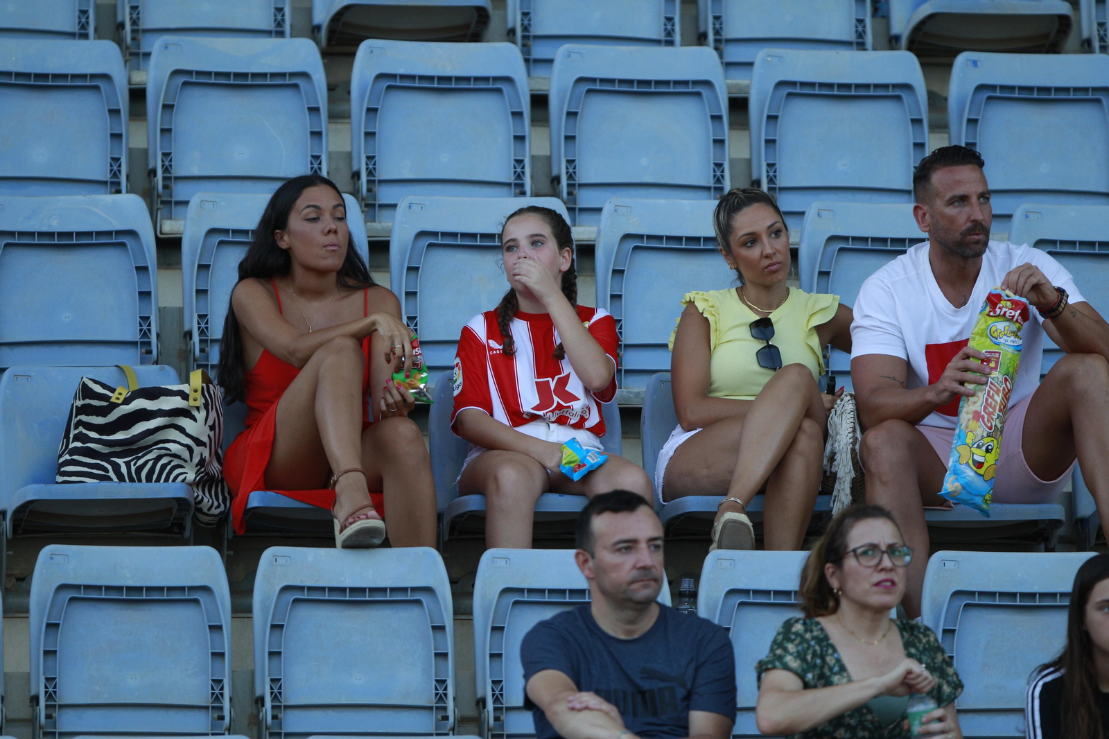 Imágenes del amistoso El Ejido-U.D. Almería