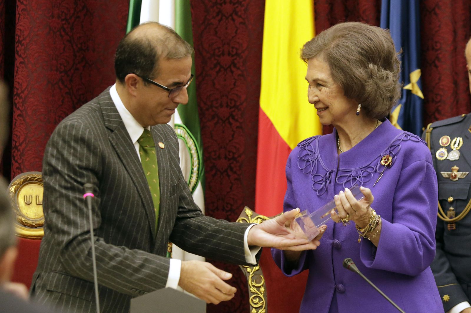 La Reina Sofía, en la entrega del I Premio Carrillo Salcedo