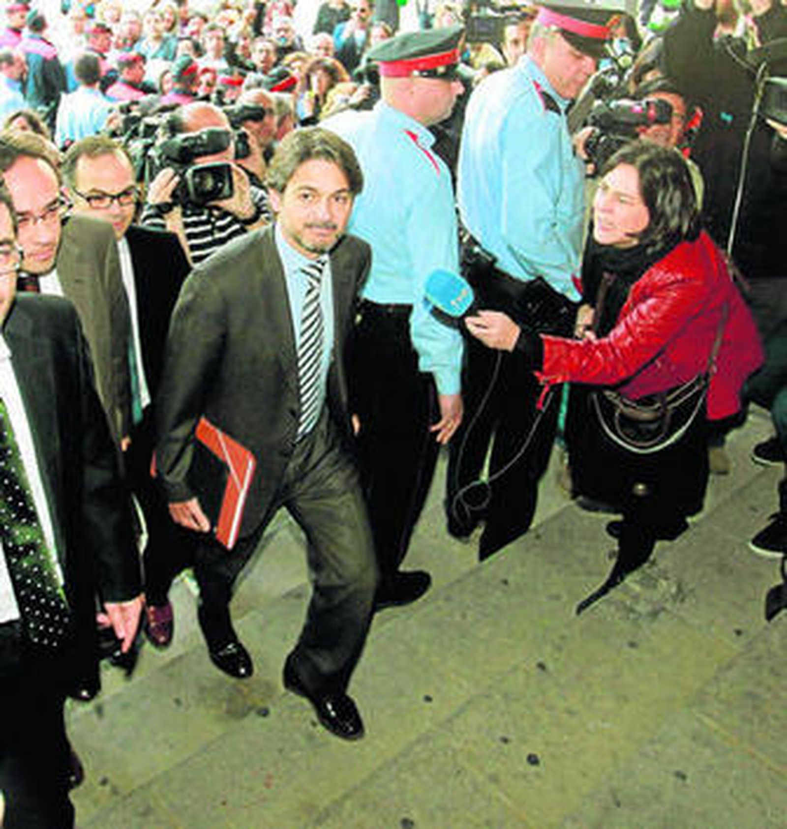 Oriol Pujol, al llegar ayer al Tribunal Superior de Justicia de Cataluña para declarar como imputado.