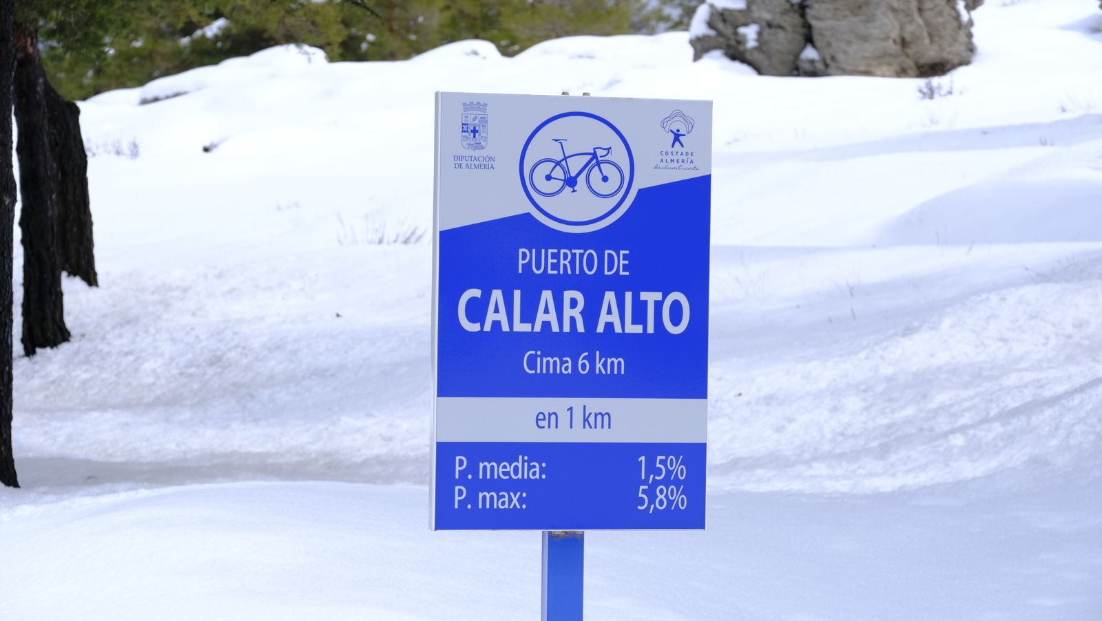 Imágenes del temporal de nieve en la provincia de Almería.