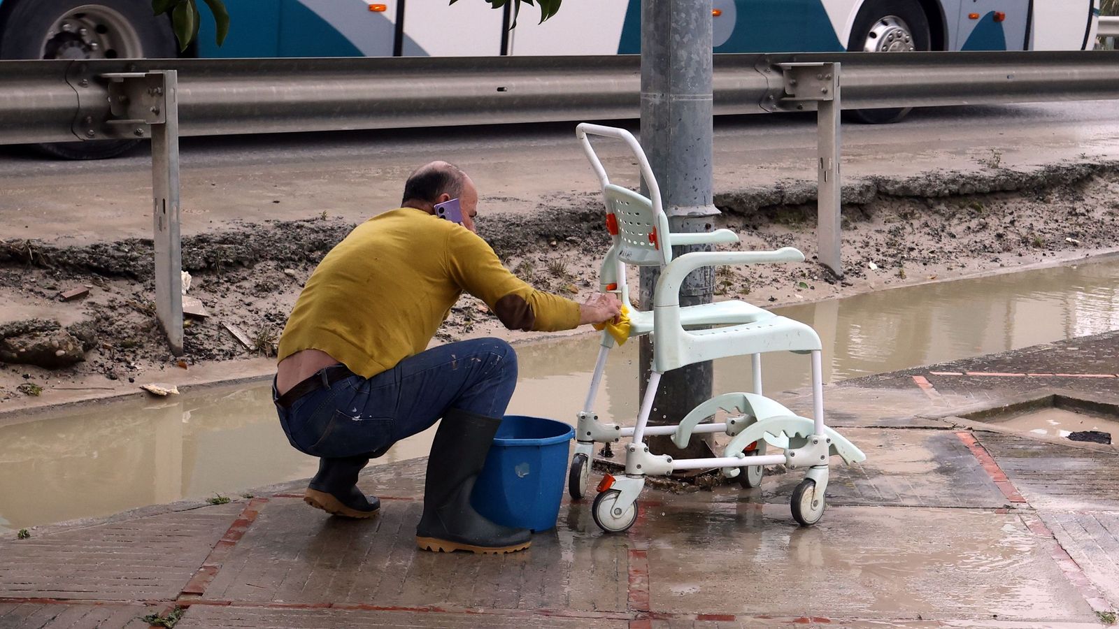 Vuelta a sus casa en La Ina, La Corta y El Portal