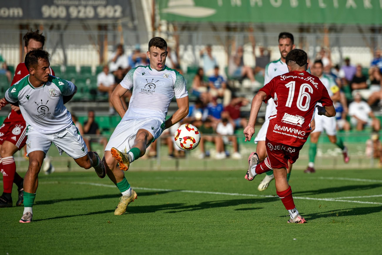 Imágenes del 1-1 del Xerez CD en casa del Sanluqueño