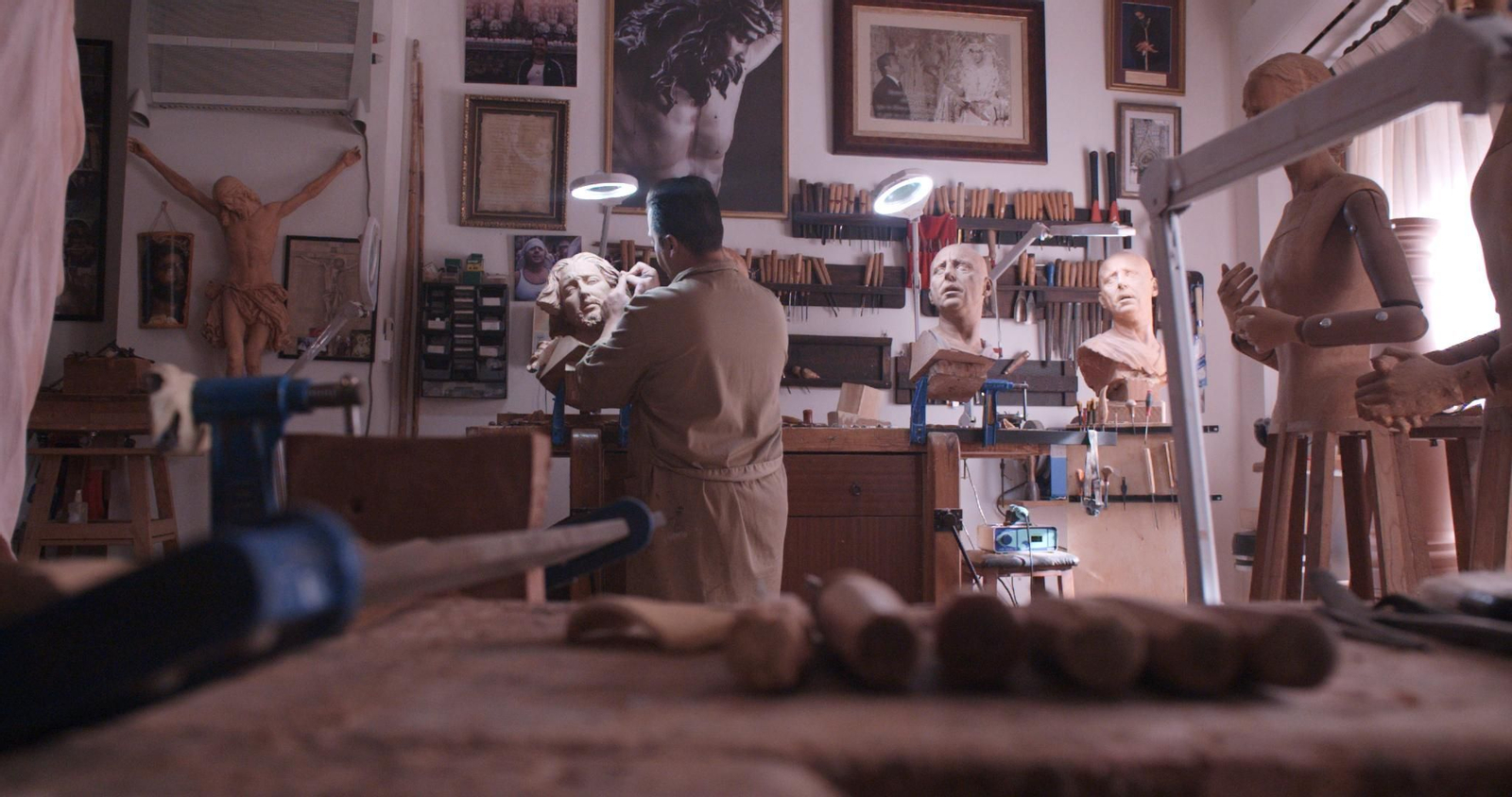 Un taller de imaginería en la nueva serie documental de Canal Historia