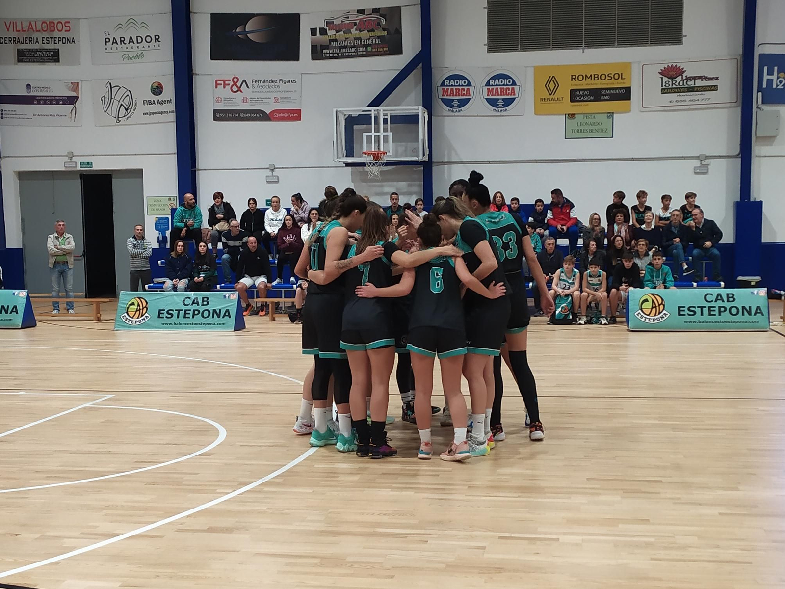 Las fotos de la manifestación del Club de Natación Inacua