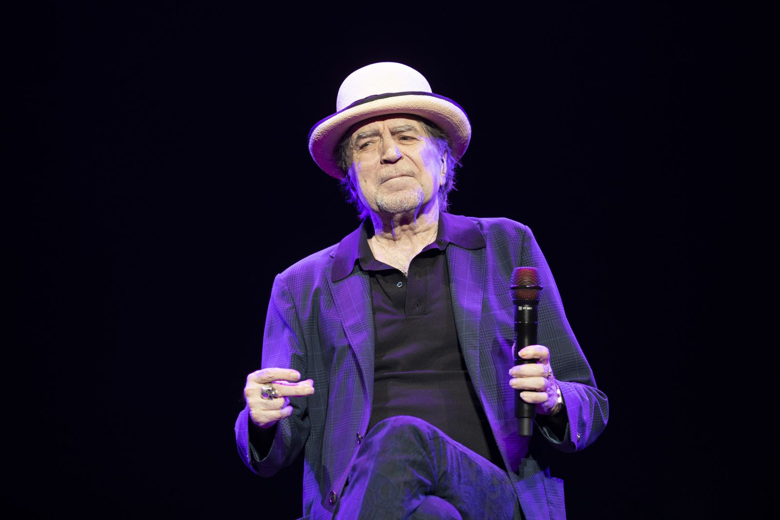 Granada se rinde a los pies de Joaquín Sabina 'con todo pronóstico'