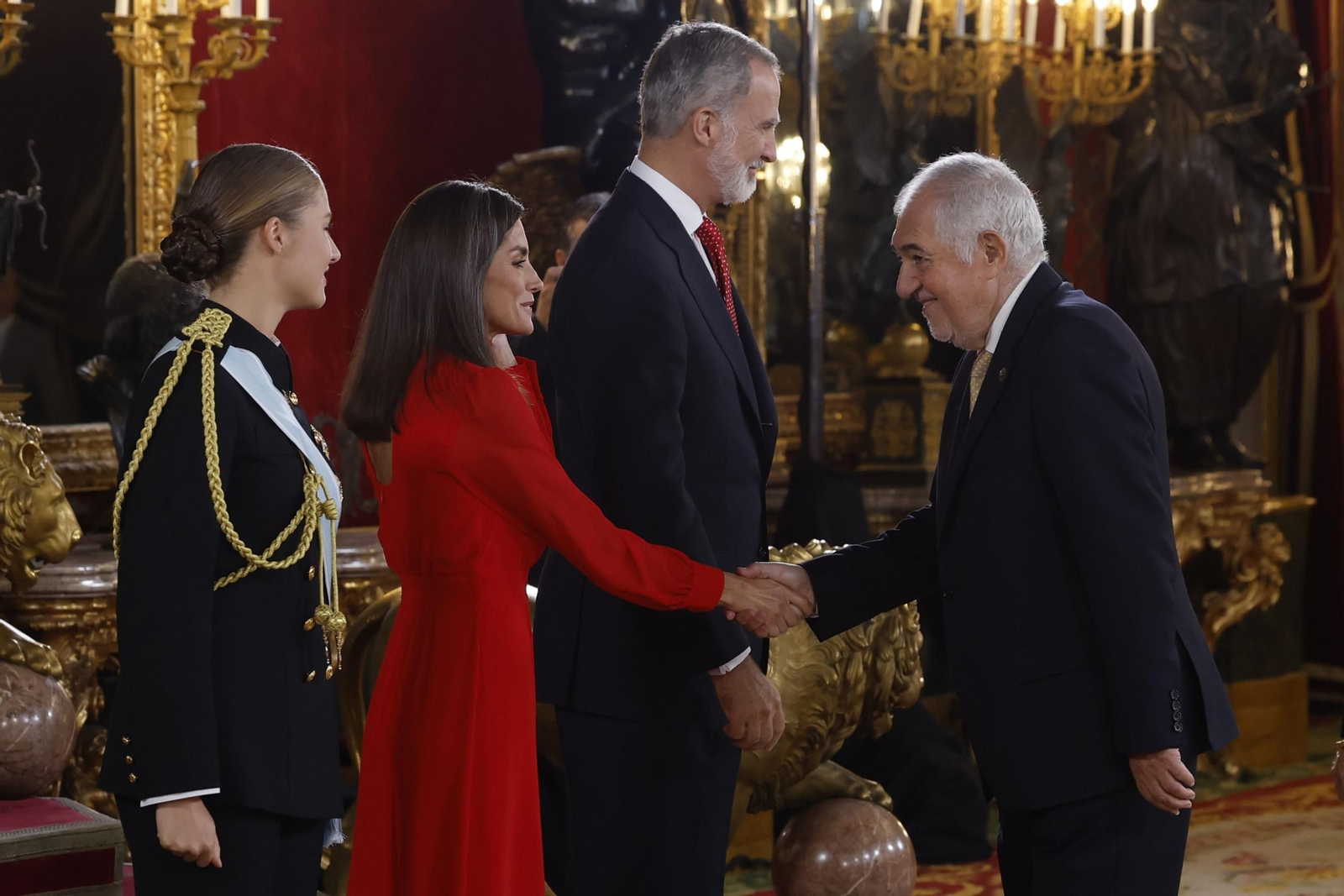 Las imágenes de la recepción de la Fiesta Nacional en el Palacio Real