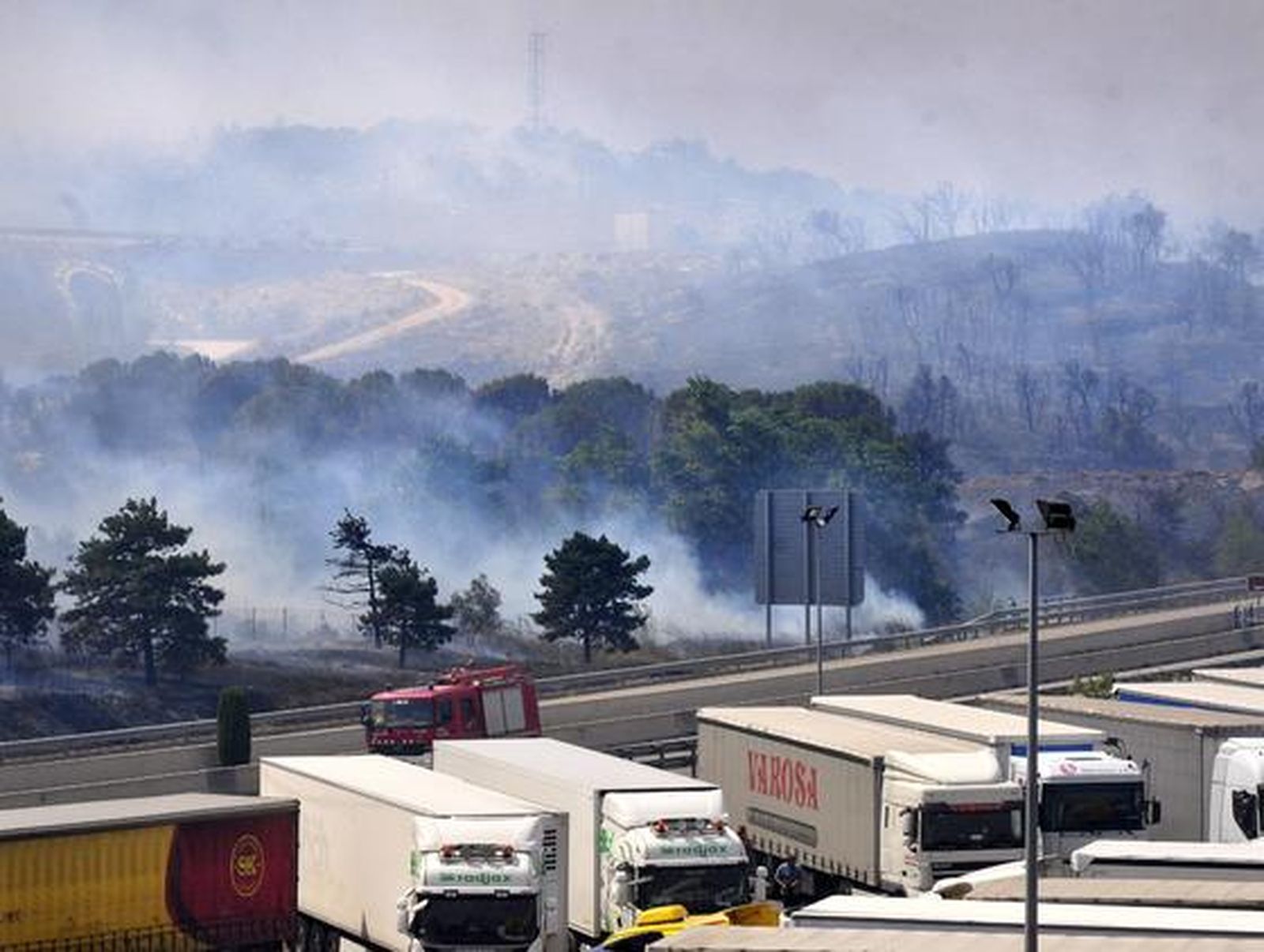 Imágenes del incendio de La Jonquera.

Foto: EFE