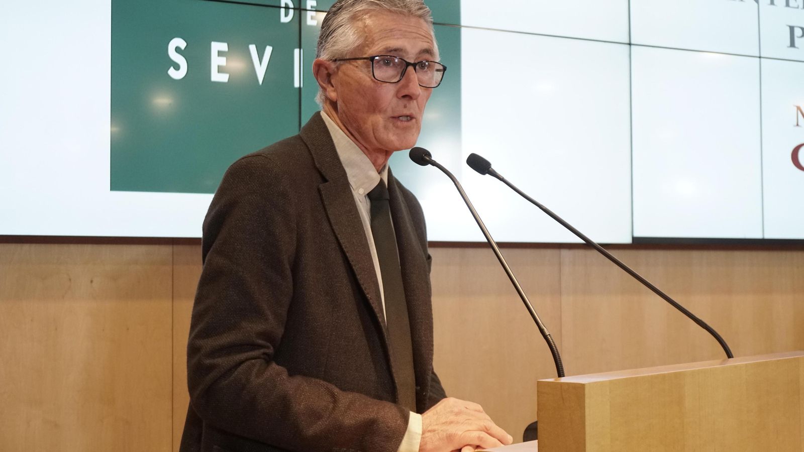 El presidente de la APS, Rafael Rodríguez, durante su intervención.