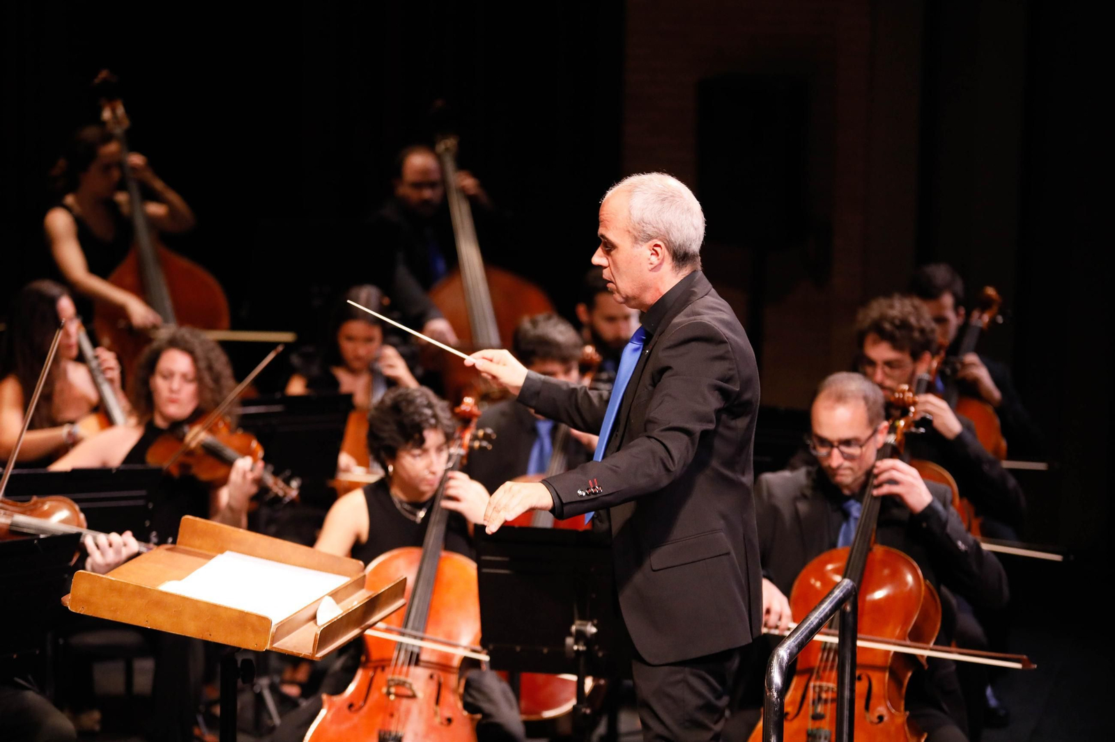 El concierto de la Orquesta de la UAL en el Auditorio Maestro Padilla, en imágenes