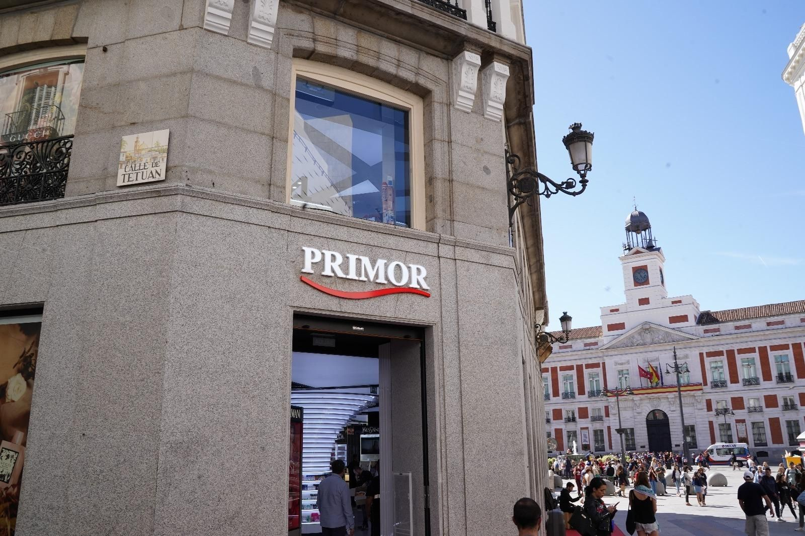 Las fotos del aterrizaje de Primor en la Puerta del Sol