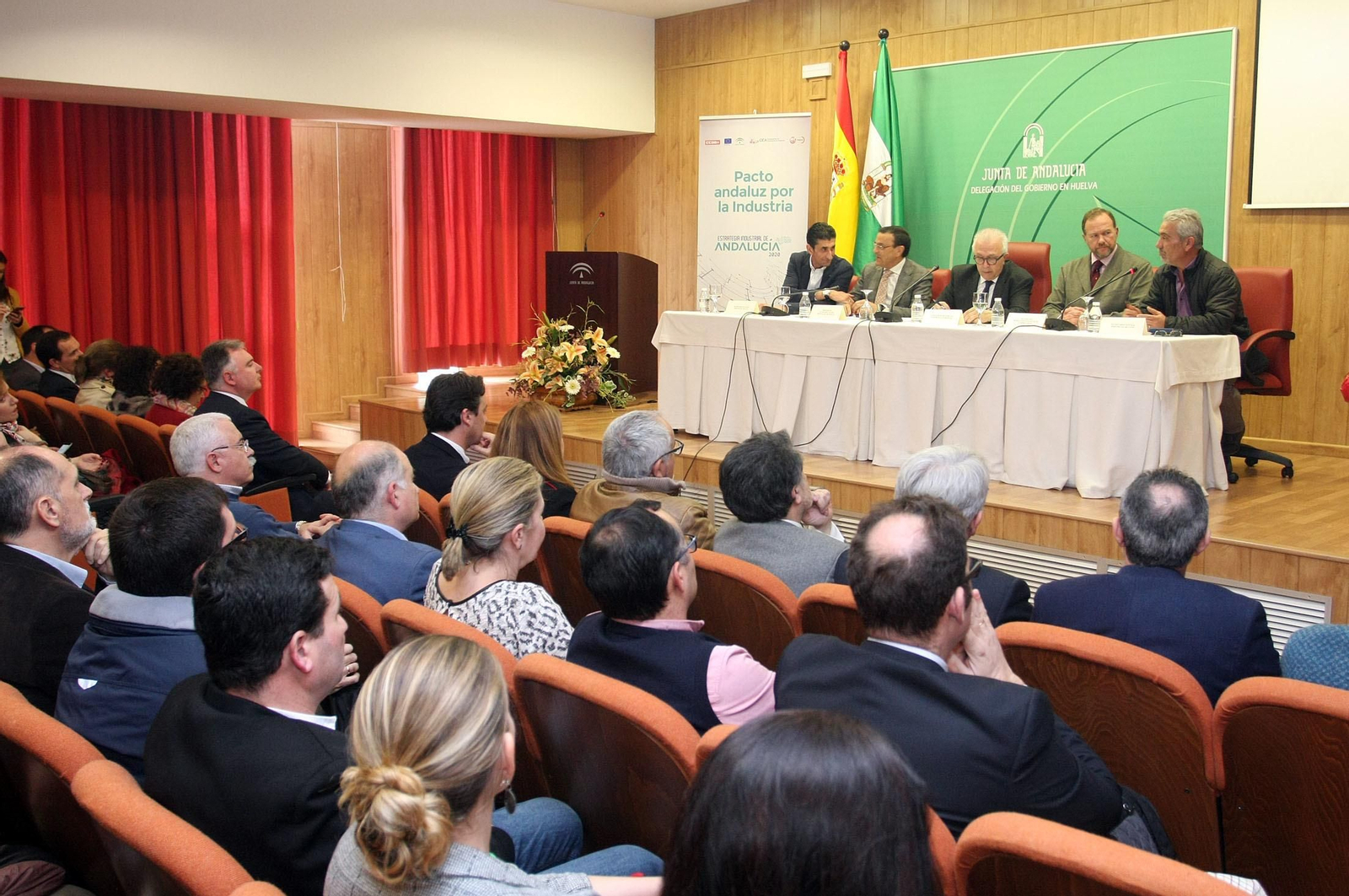 Presentación del Pacto Andaluz por la Industria en la delegación de la Junta en Huelva