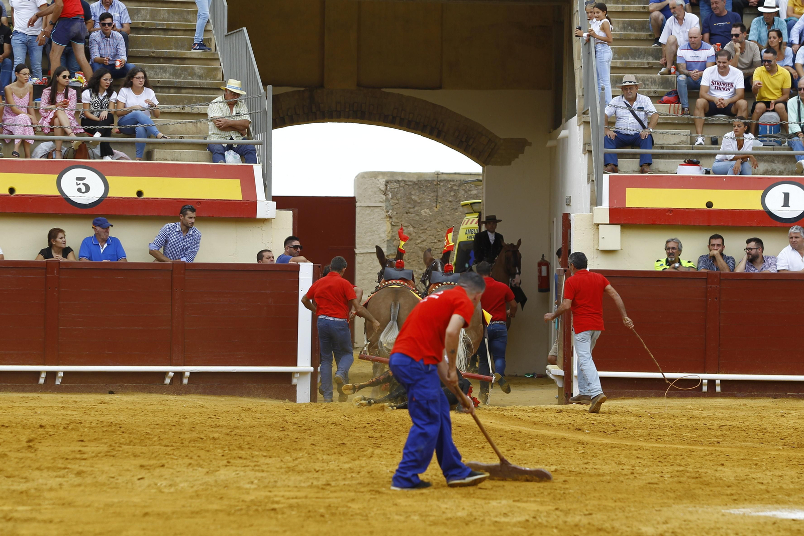 Imágenes de la corrida de rejones en la Feria taurina de Vera 2022