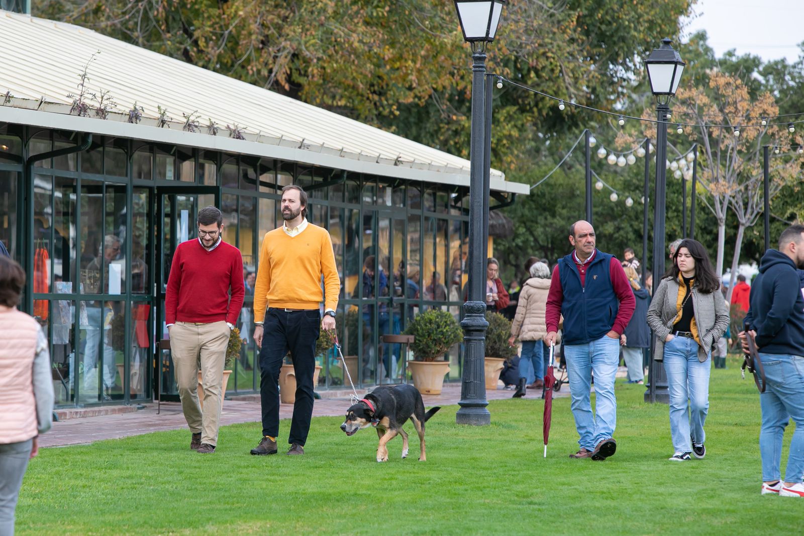 Búscate en las carreras de caballos de Pineda