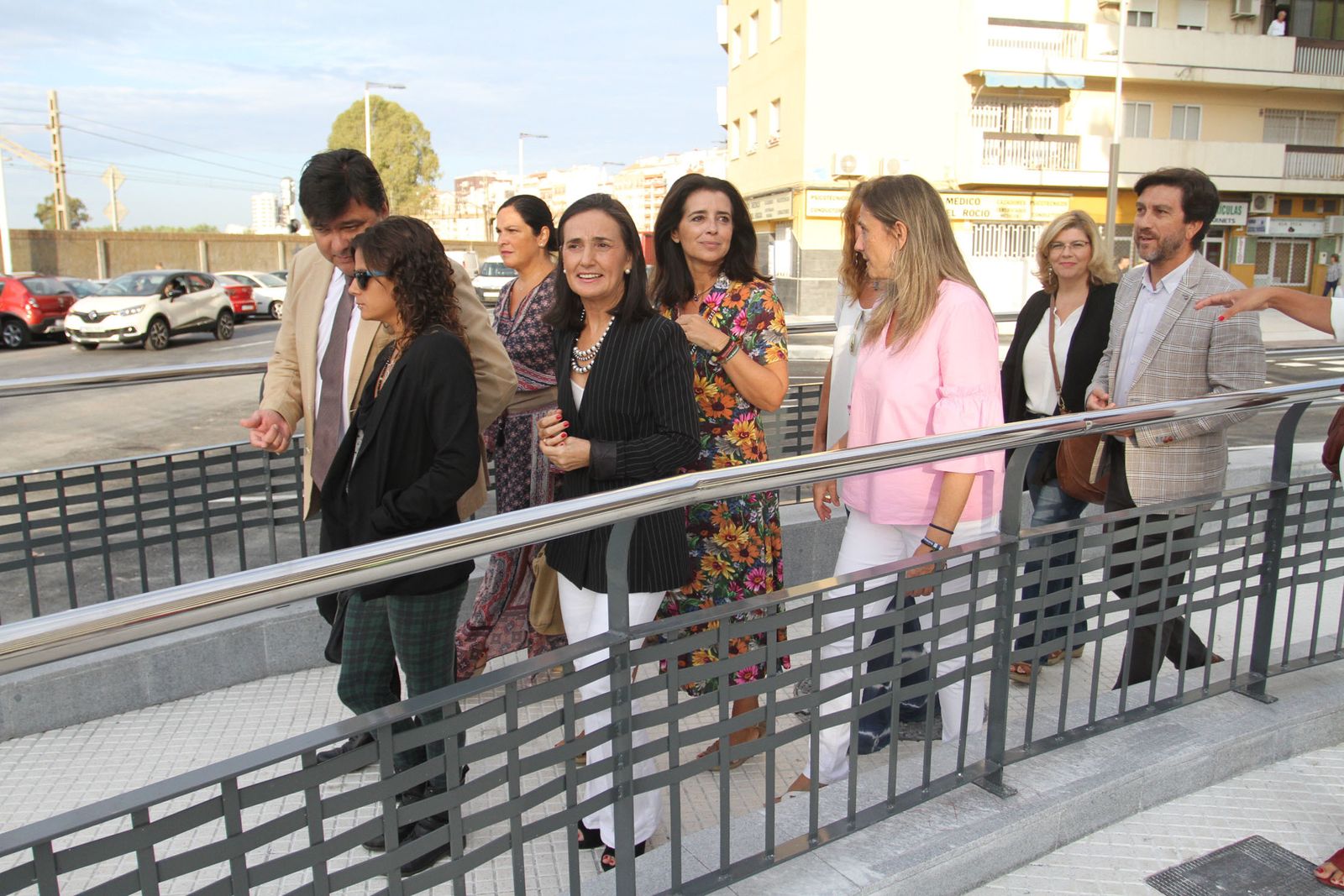 Reapertura de la Avenida de Cádiz al tráfico.