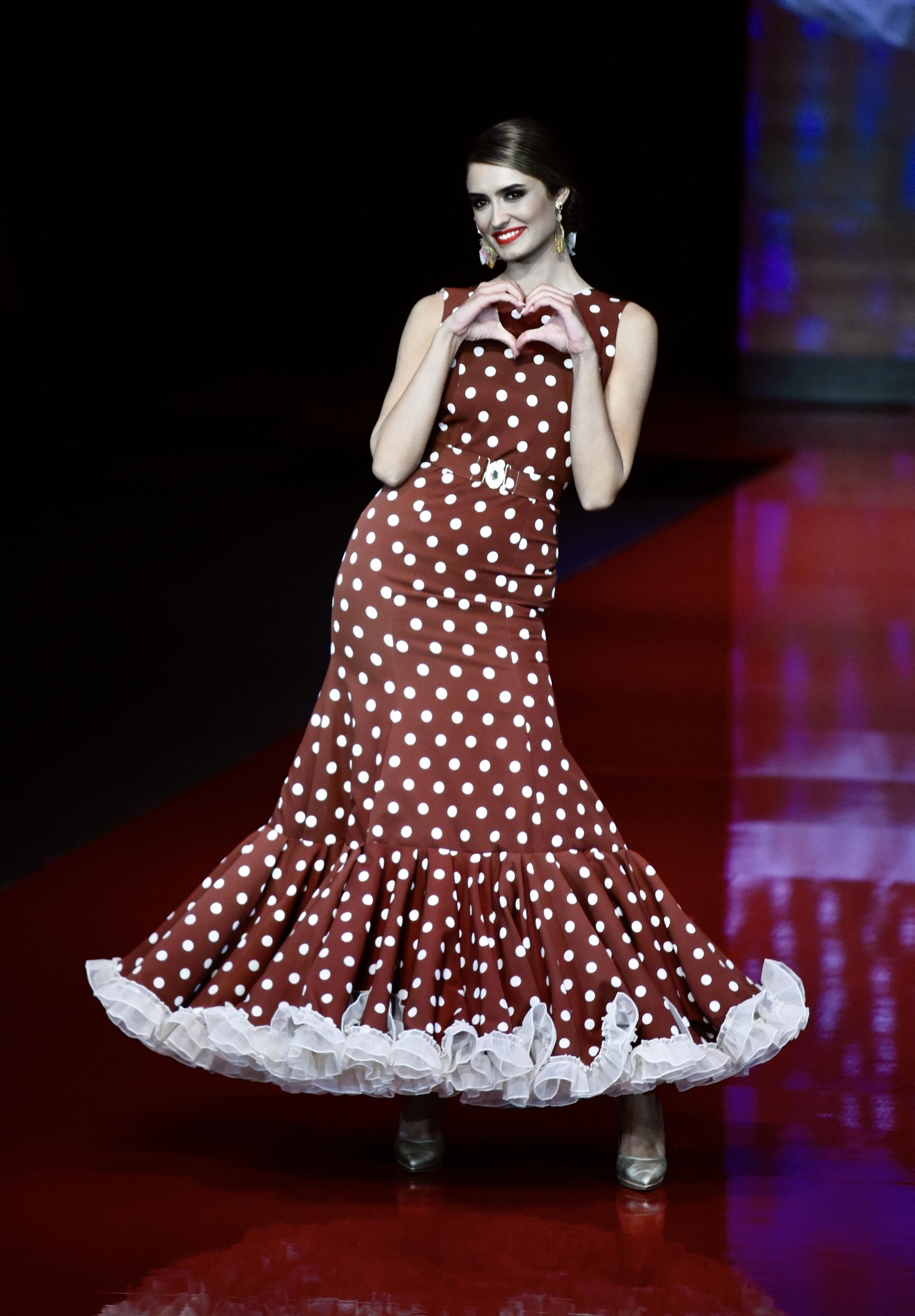 El desfile de Leticia Lorenzo en SIMOF 2022, todas las fotos