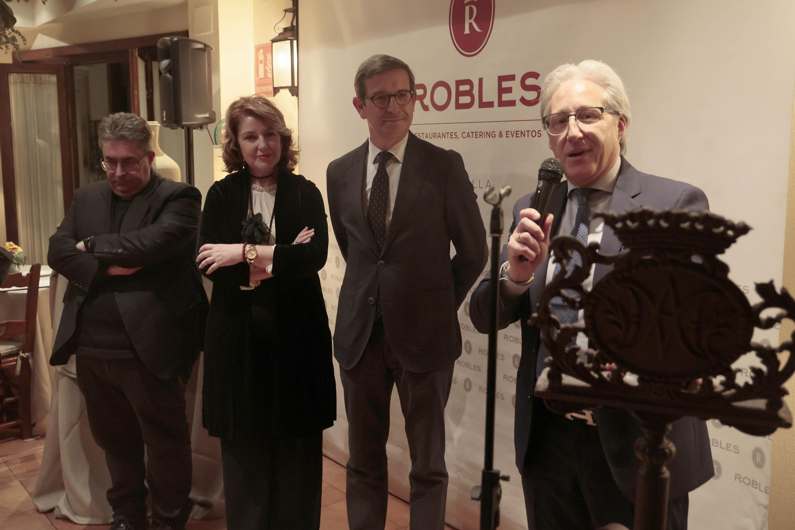 Entrega del cántaro de honor al actor Antonio Garrido