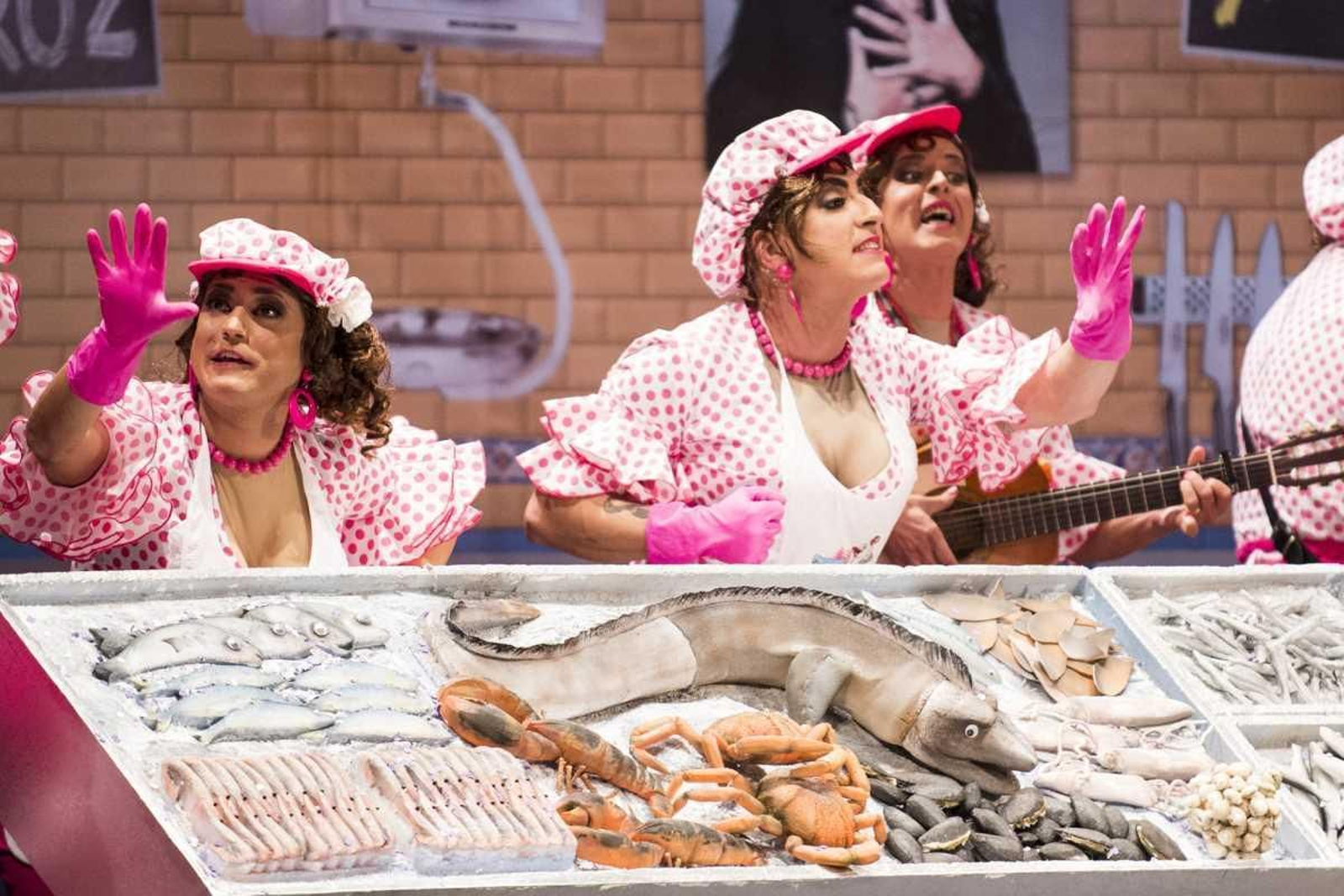 Las imágenes de la decimoséptima función clasificatoria