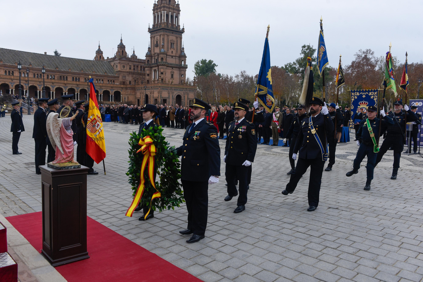 Acto de celebración del Bicentenario de la Policía Nacional en Sevilla