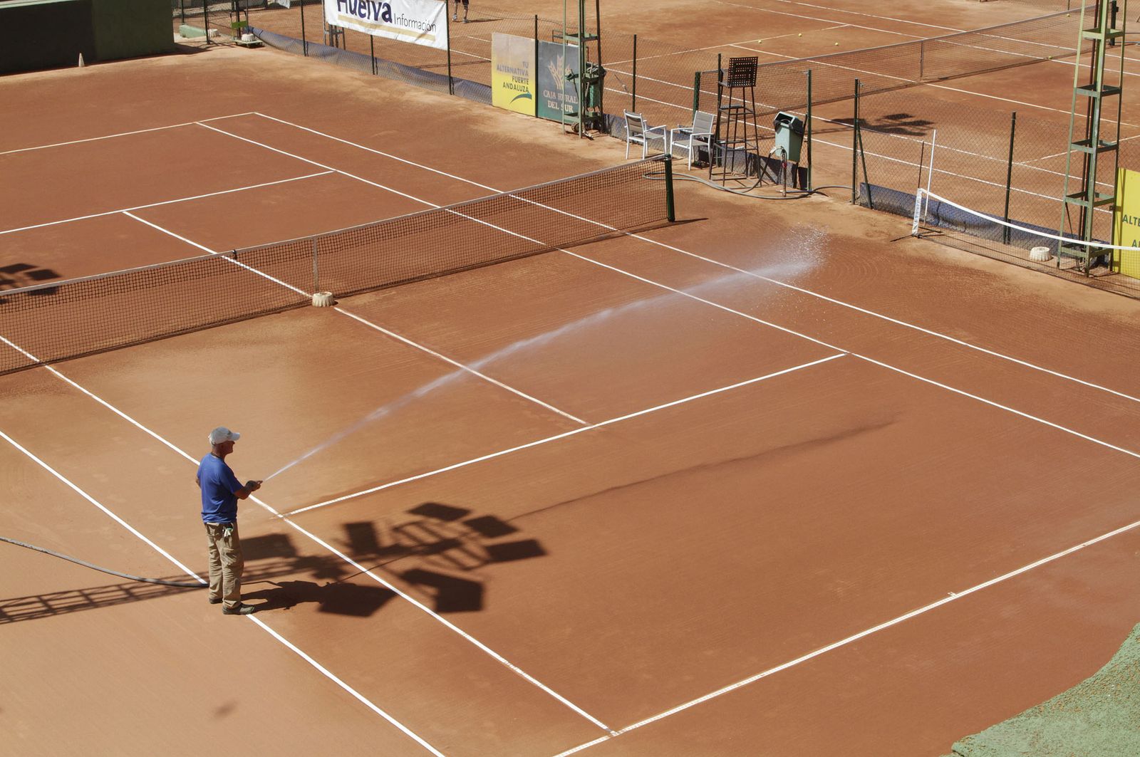 Las pistas del Recreativo de Tenis acogen hasta el domingo la Copa del Rey.