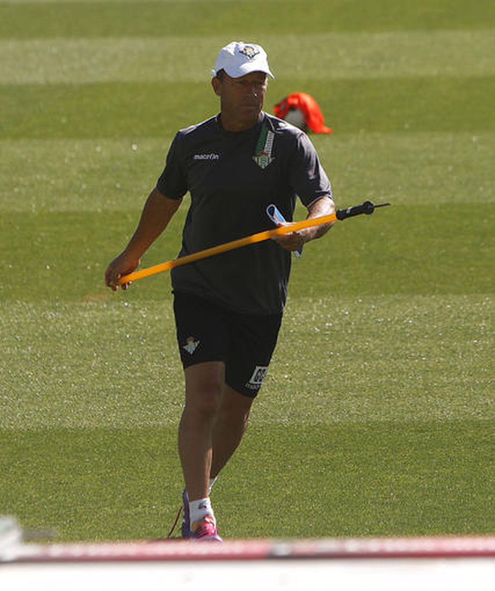 El Betis anuncia que Calderón dejará de ser entrenador el 1 de julio