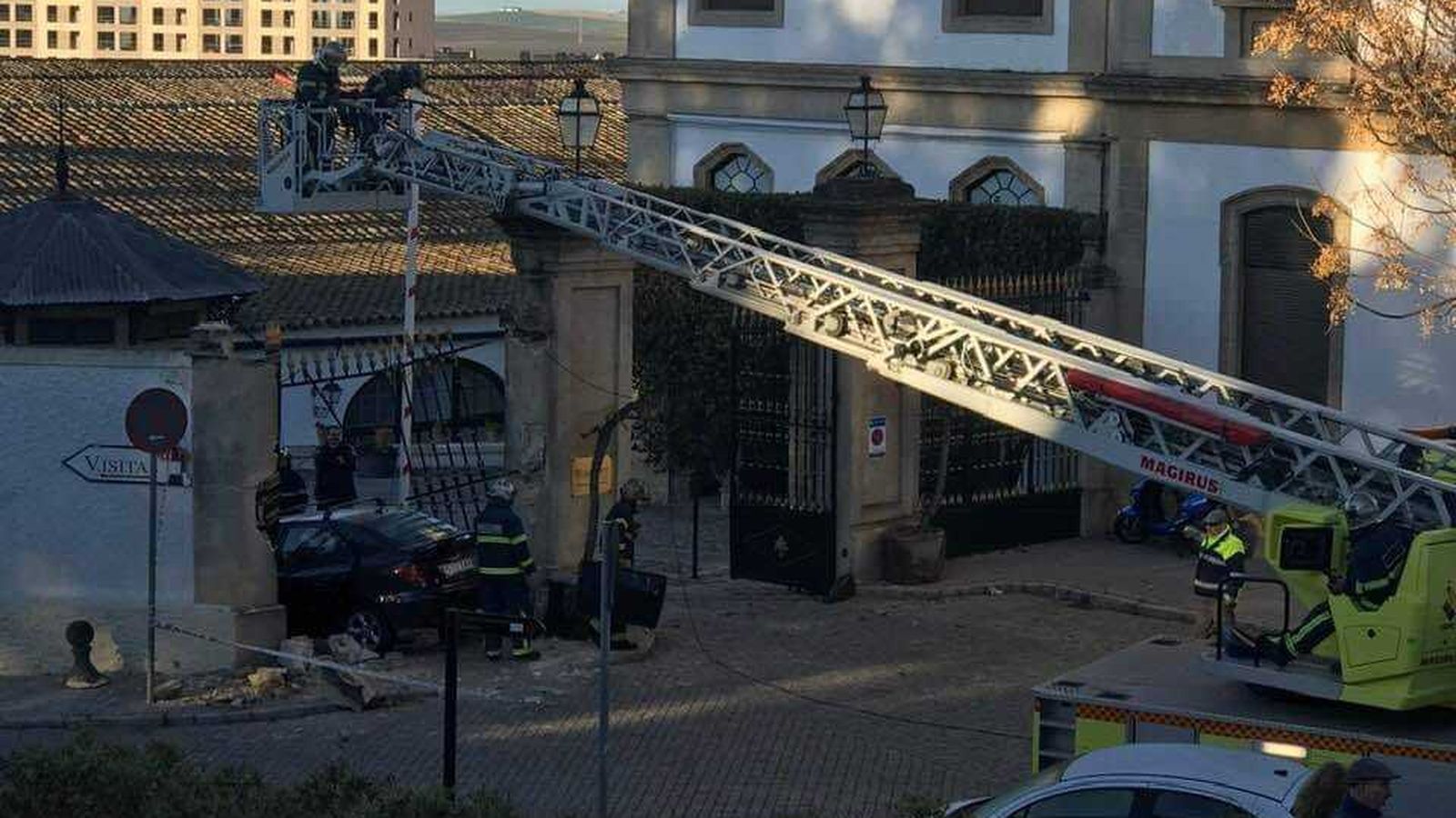 Los bomberos han tenido que actuar tras el incidente.