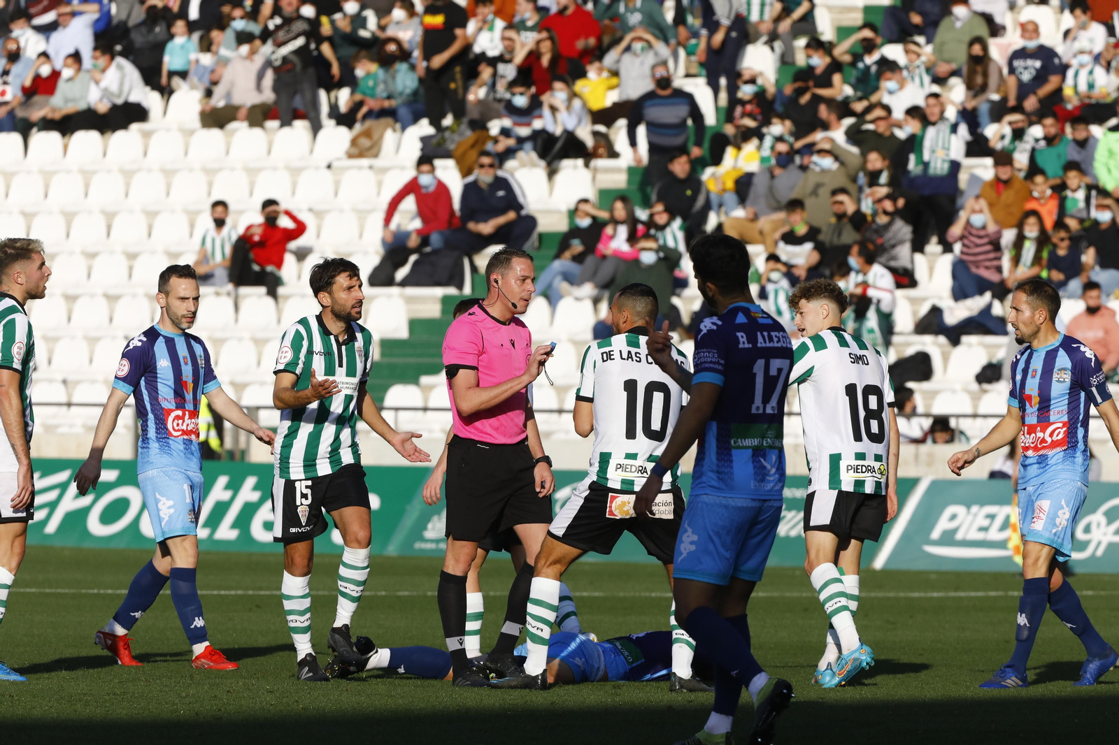 Las imágenes de la victoria del Córdoba CF ante el CD Coria