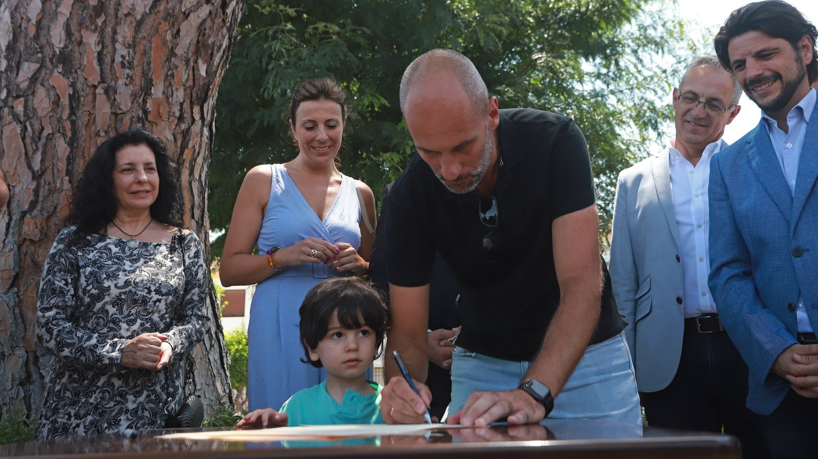 Las mejores fotos del viaje reivindicativo de los alcaldes a Ronda en tren