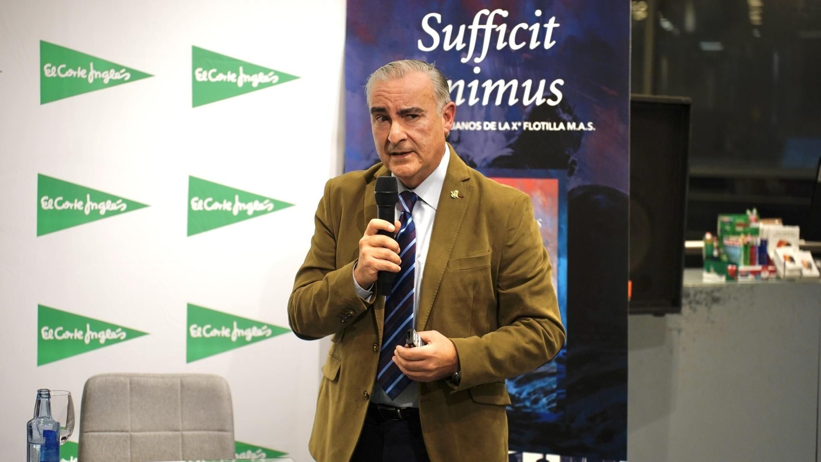 Fotos de la presentacion del libro de Alfonso Escuadra