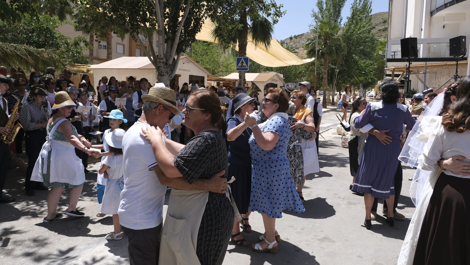 Imágenes de la recreación histórica Canteros y Caciques de Macael