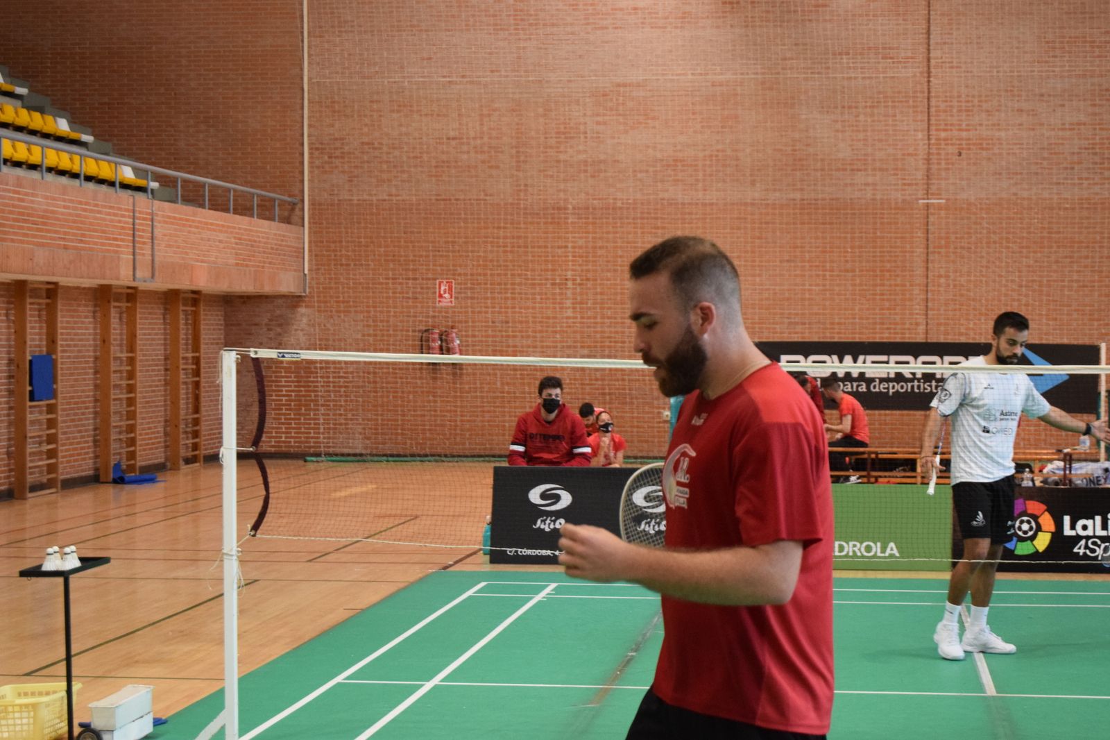 Una imagen de uno de los últimos partidos del Bádminton Rinconada.