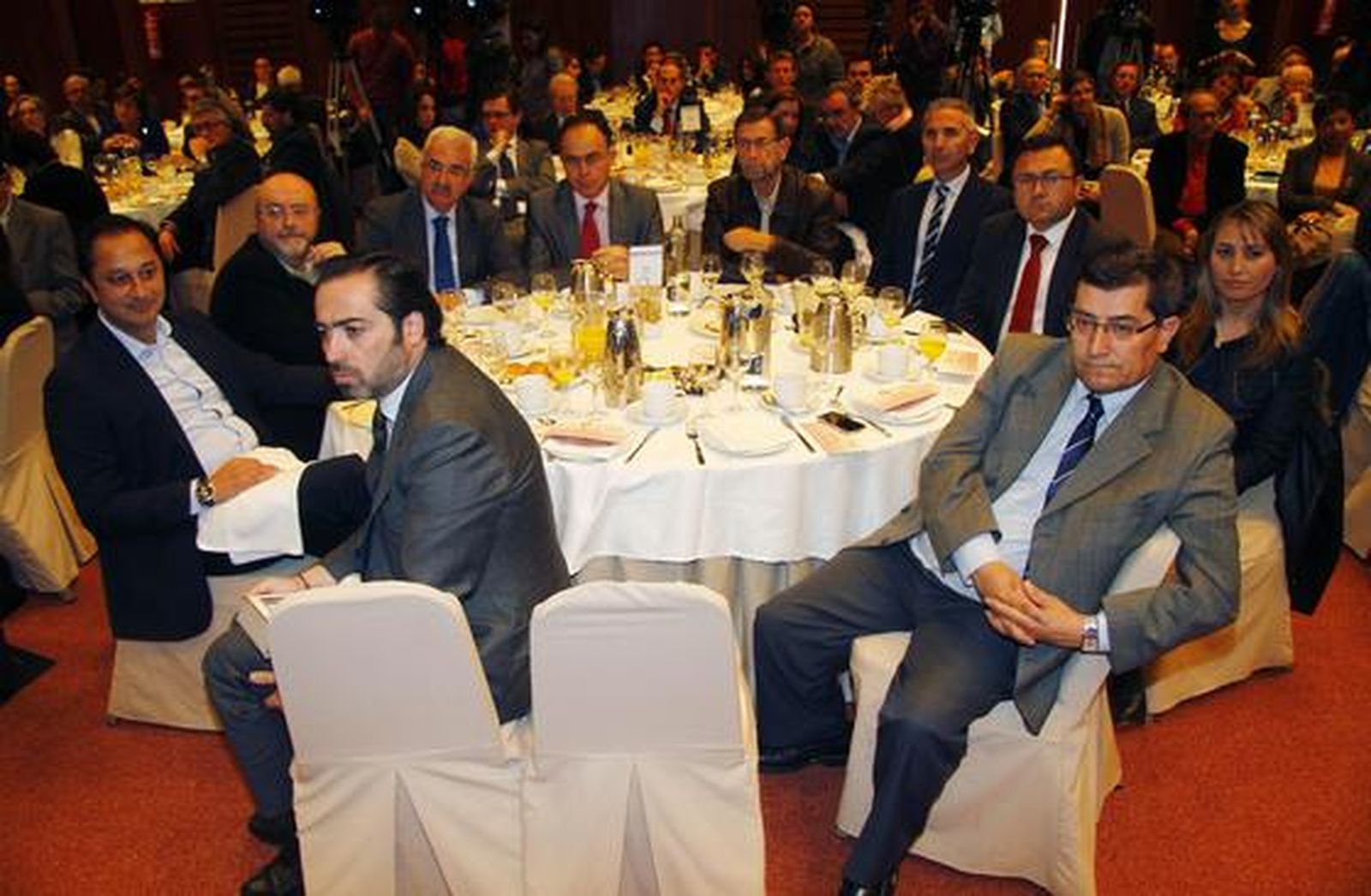 Alberto Grimaldi, Alfonso Rodríguez Gómez de Celis, José Caballos, Manuel Jiménez, Antonio Valverde, Manuel Gracia, Miguel Ángel Vázquez, Miguel Ángel Heredia, Eva Suárez y José Entrena.

Foto: Juan Carlos Vazquez y Victoria Hidalgo