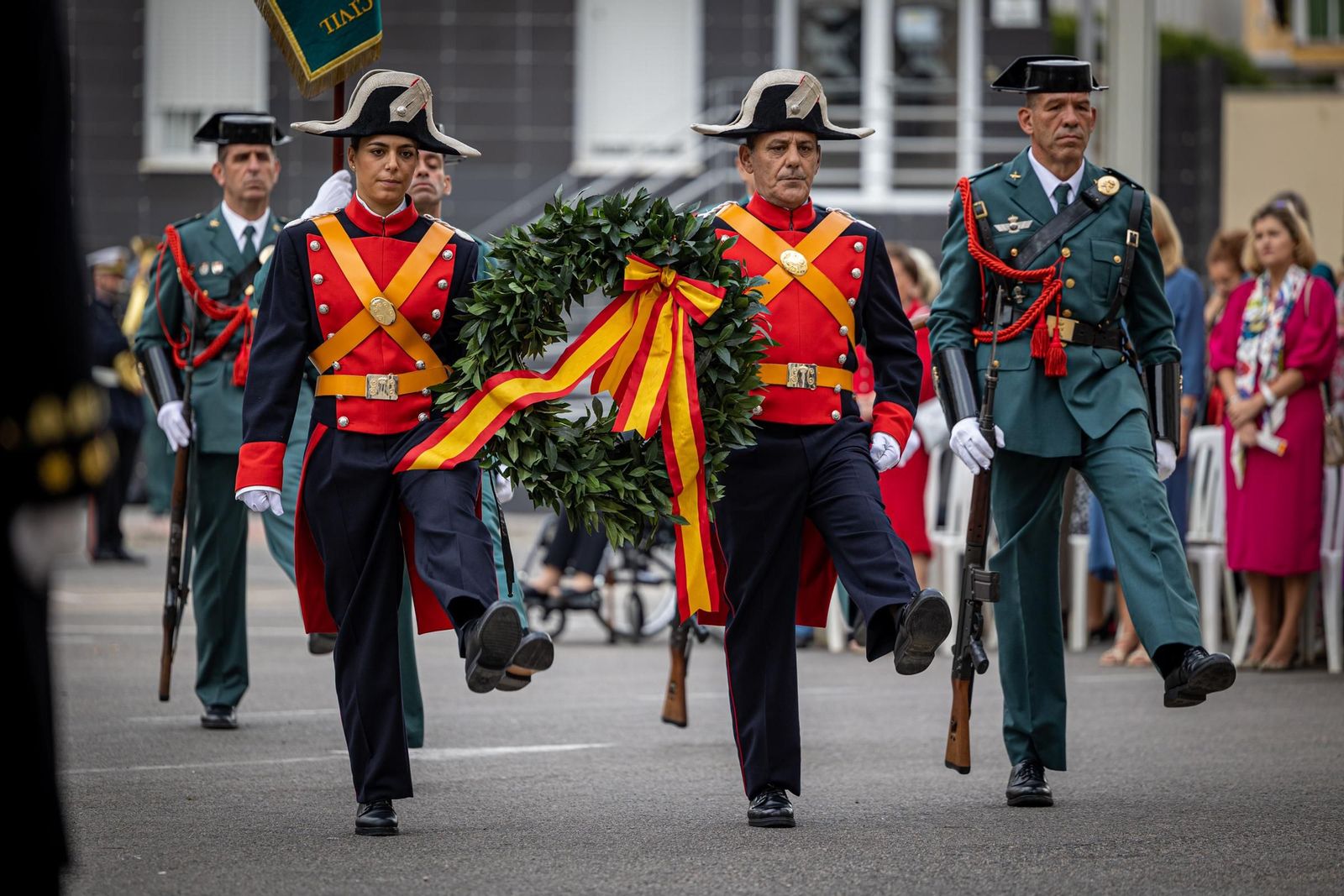 Imágenes de los actos de la Guardia Civil en Cádiz por la festividad de la Virgen del Pilar